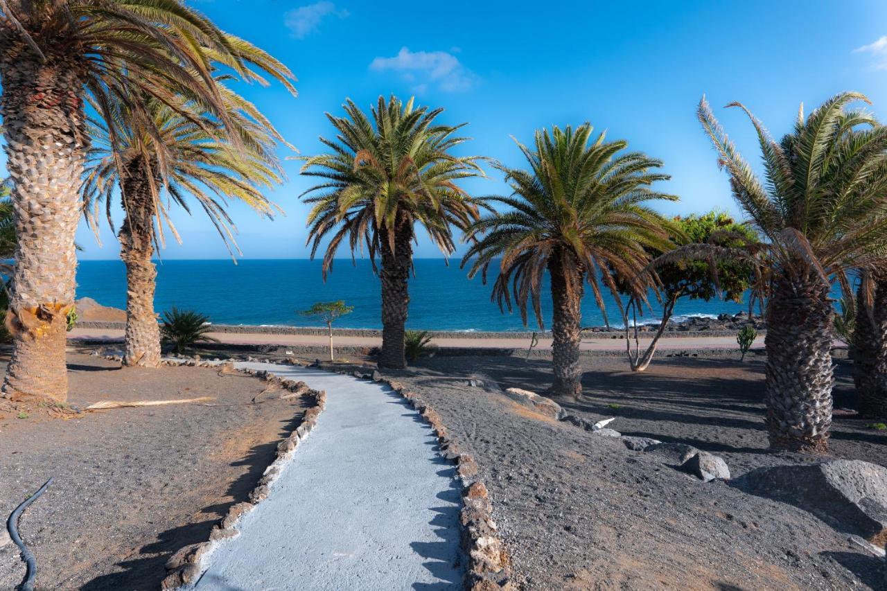 Luxury Estudio En Playa Roca A Primera Linea Del Mar Costa Teguise Εξωτερικό φωτογραφία