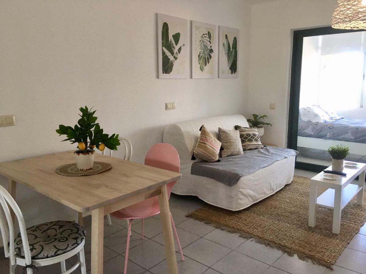 Luxury Estudio En Playa Roca A Primera Linea Del Mar Costa Teguise Εξωτερικό φωτογραφία