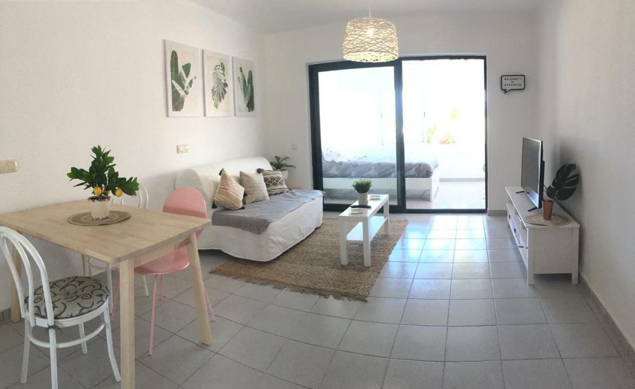 Luxury Estudio En Playa Roca A Primera Linea Del Mar Costa Teguise Εξωτερικό φωτογραφία