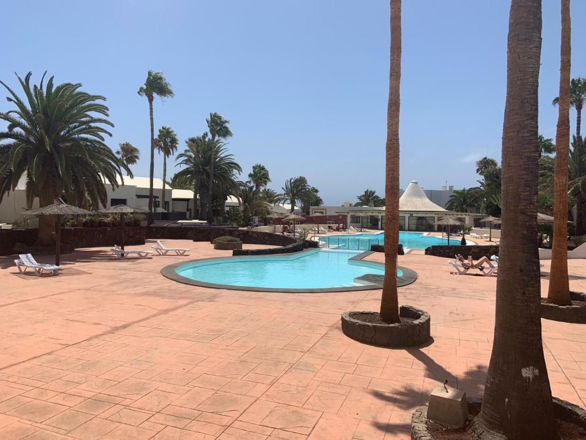 Luxury Estudio En Playa Roca A Primera Linea Del Mar Costa Teguise Εξωτερικό φωτογραφία